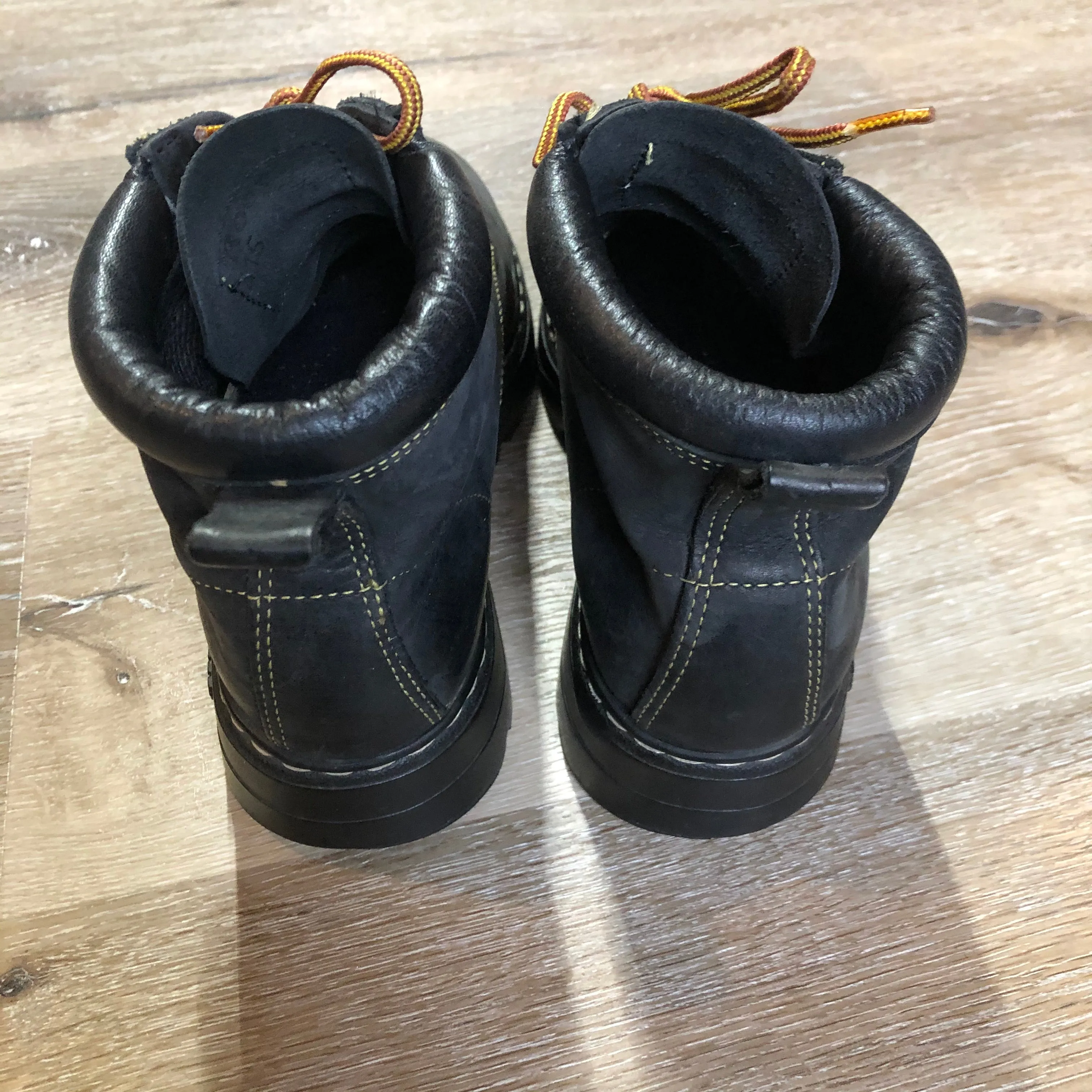 Roots Tuff Black Nubuck Hiking Boots SOLD