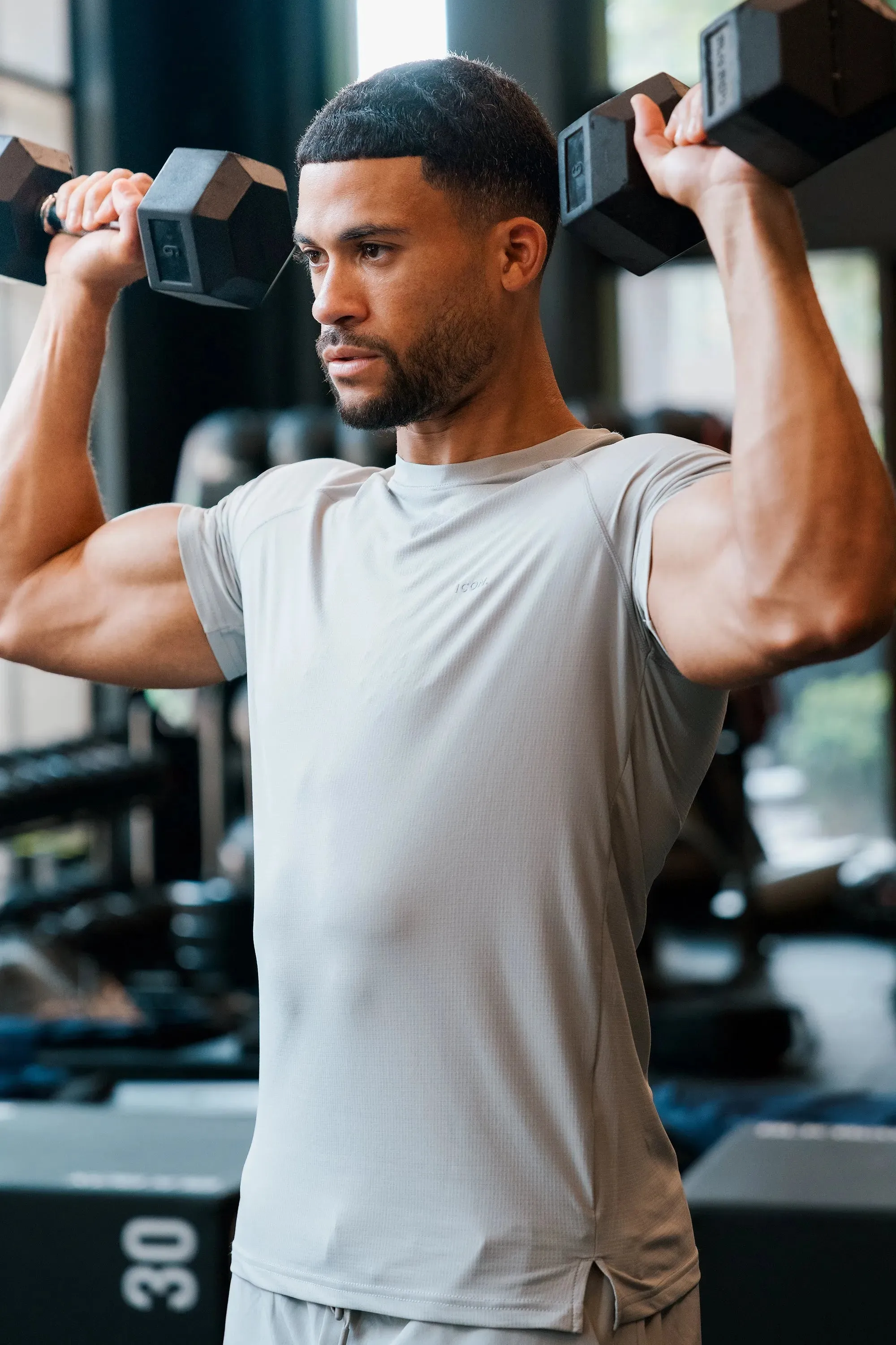 THE ICON ACTIVE T-SHIRT