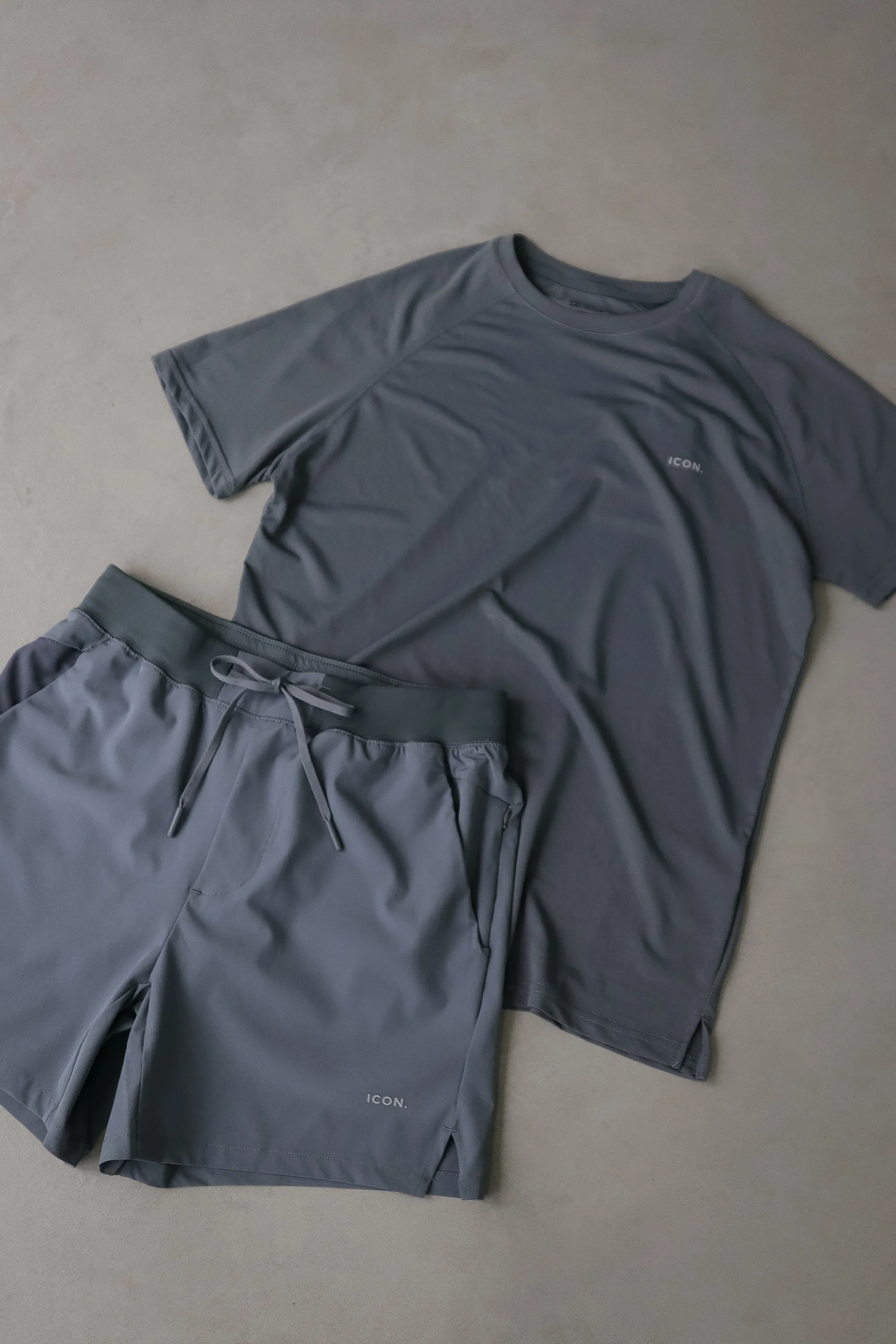 THE ICON ACTIVE T-SHIRT