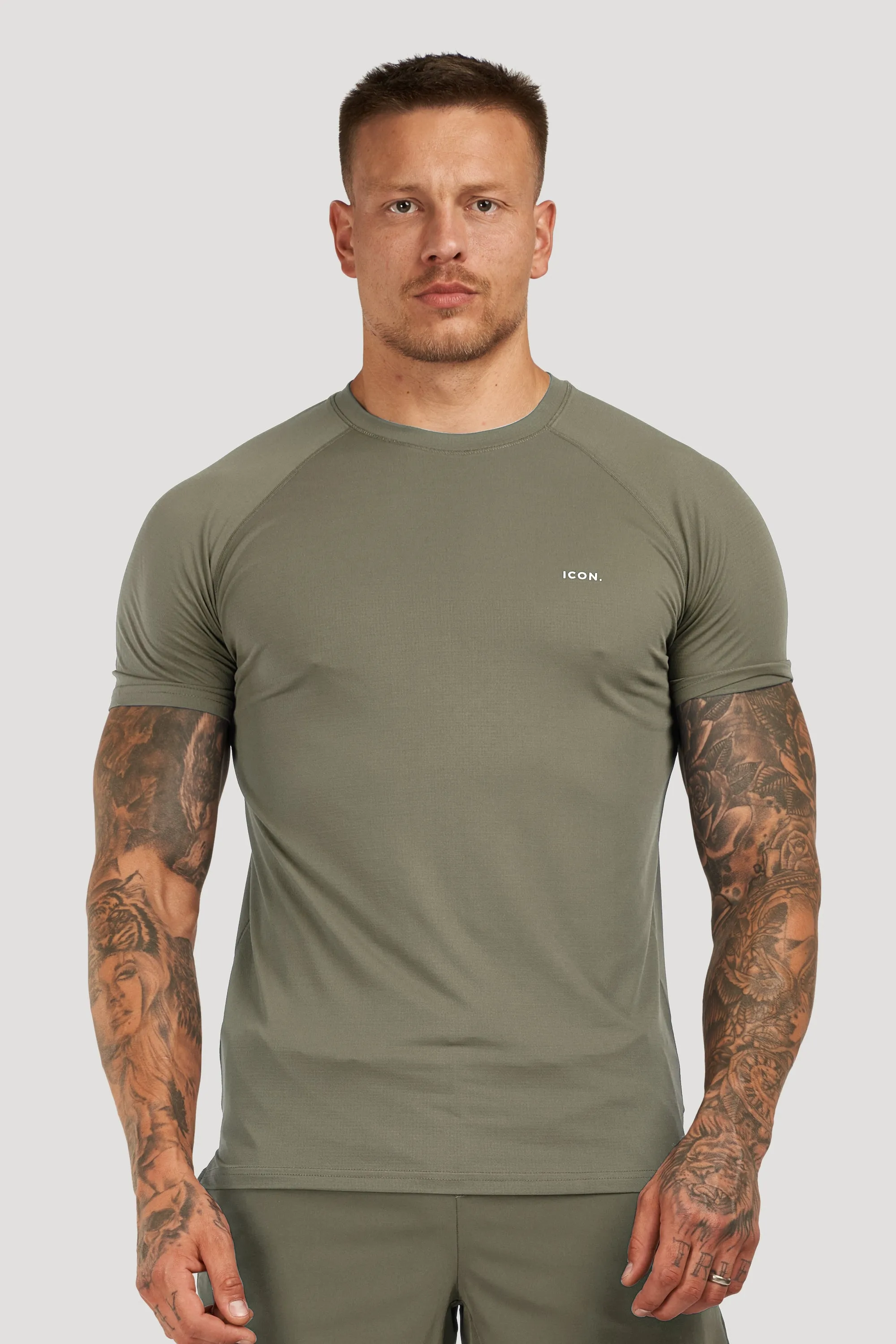 THE ICON ACTIVE T-SHIRT